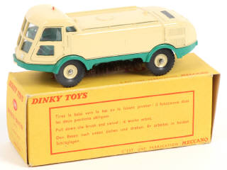 Lot 292 - DINKY TOYS (FRANCE) (1)
