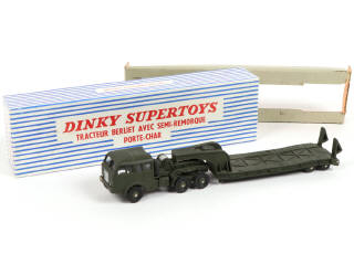 Lot 304 - DINKY TOYS (FRANCE) (1)