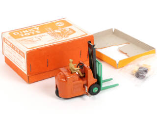 Lot 344 - DINKY TOYS (GB) (1)