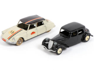 Lot 320 - DINKY TOYS (FRANCE) (2)