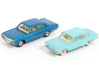 Lot 305 - DINKY TOYS (FRANCE) (2)