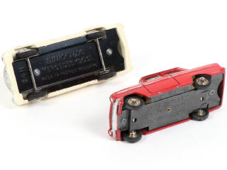 Lot 306 - DINKY TOYS (FRANCE) (2)
