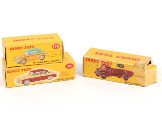 Lot 334 - DINKY TOYS (GB) (3)