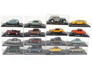 Lot 109 - DIVERS (16)