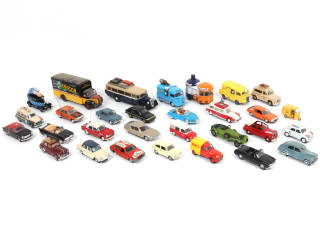 Lot 61 - DIVERS (30)