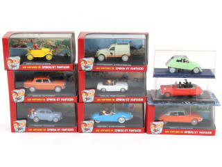 Lot 71 - DIVERS (9)