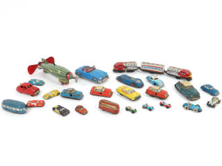 Lot 59 - DIVERS (24)