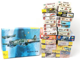 Lot 116 - DIVERS (27)