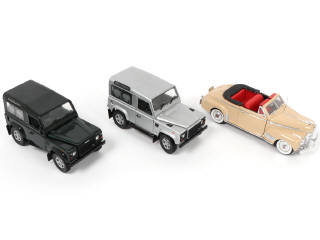 Lot 231 - UNIVERSAL HOBBIES (3)