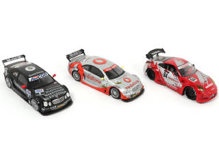 Lot 176 - DIVERS (3)