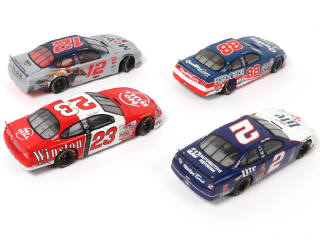 Lot 194 - REVELL (4)