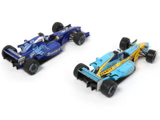 Lot 18 - UNIVERSAL HOBBIES (CHINE) (2)