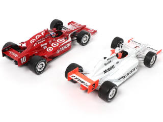 Lot 20 - GREENLIGHT COLLECTIBLES (2)