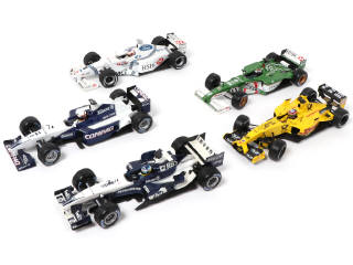 Lot 136 - MATTEL (5)