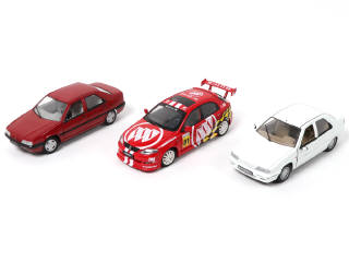 Lot 230 - DIVERS (JAPON) (3)