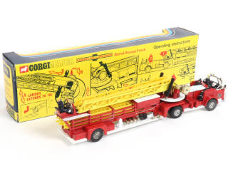 Lot 149 - CORGI TOYS (GB) (1)