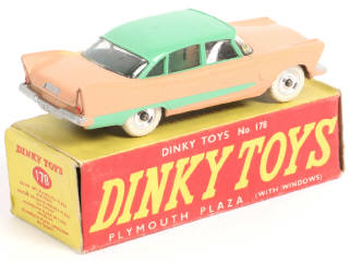 Lot 234 - DINKY TOYS (GB) (1)