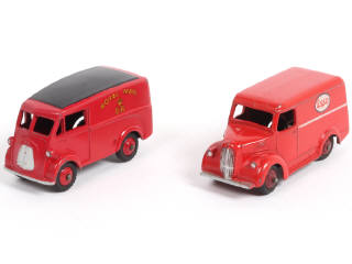 Lot 270 - DINKY TOYS (GB) (2)