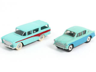 Lot 258 - DINKY TOYS (GB) (2)