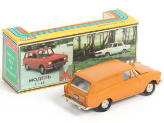 Lot 109 - NOVOEXPORT (URSS) (1)