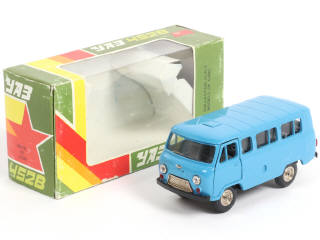 Lot 117 - NOVOEXPORT (URSS) (1)