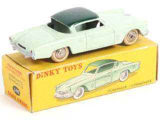 Lot 329 - DINKY TOYS (FRANCE) (1)