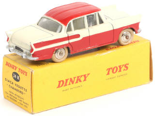 Lot 325 - DINKY TOYS (FRANCE) (1)