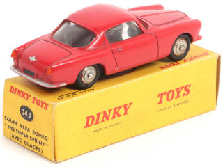 Lot 324 - DINKY TOYS (FRANCE) (1)