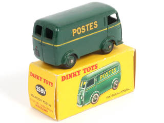 Lot 370 - DINKY TOYS (FRANCE) (1)