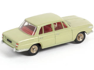 Lot 314 - DINKY TOYS (FRANCE) (1)