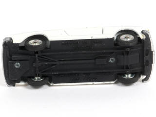 Lot 323 - DINKY TOYS (FRANCE) (1)