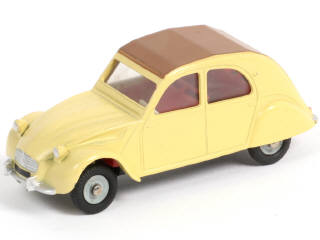 Lot 328 - DINKY TOYS (FRANCE) (1)