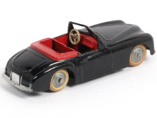 Lot 295 - DINKY TOYS (FRANCE) (1)