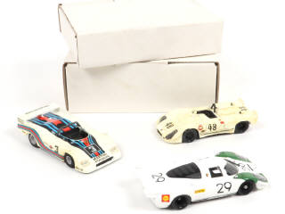 Lot 56 - DIVERS (3)