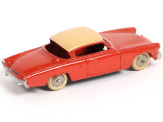 Lot 305 - DINKY TOYS (FRANCE) (1)