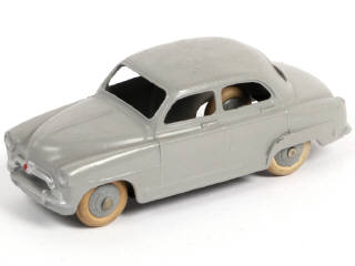 Lot 298 - DINKY TOYS (FRANCE) (1)