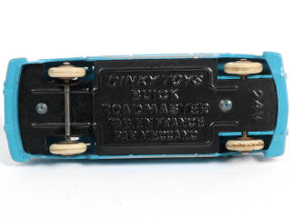 Lot 303 - DINKY TOYS (FRANCE) (1)