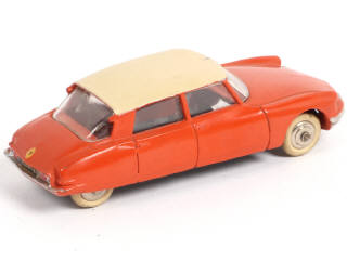 Lot 290 - DINKY TOYS (FRANCE) (1)