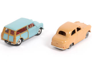 Lot 279 - DINKY TOYS (GB) (2)