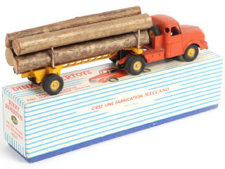 Lot 362 - DINKY TOYS (FRANCE) (1)