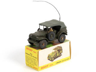 Lot 367 - DINKY TOYS (FRANCE) (1)