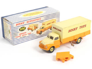 Lot 270 - DINKY TOYS (GB) (1)