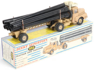 Lot 375 - DINKY TOYS (FRANCE) (1)