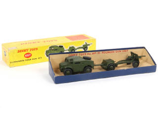 Lot 276 - DINKY TOYS (GB) (1)