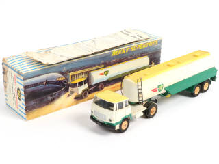 Lot 372 - DINKY TOYS (FRANCE) (1)