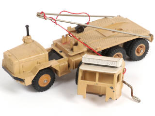 Lot 373 - DINKY TOYS (FRANCE) (1)