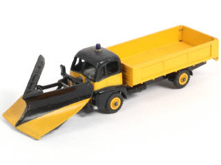 Lot 258 - DINKY TOYS (GB) (1)