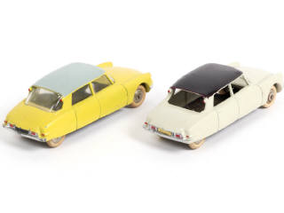 Lot 377 - DINKY TOYS (FRANCE) (2)