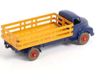 Lot 255 - DINKY TOYS (GB) (1)