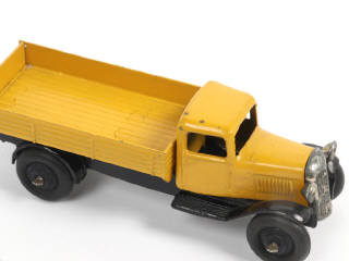 Lot 283 - DINKY TOYS (GB) (1)